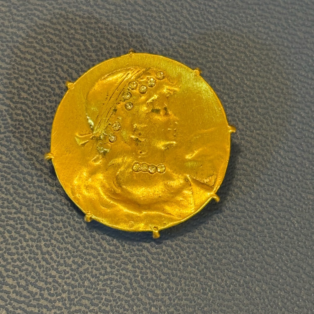 VTG Alva DVB art nouveau gold tone coin of woman’s profile with rhinestones pin